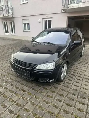 Opel Corsa 1.8 16V GSi