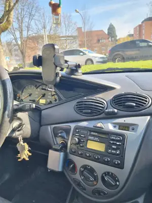 Ford Focus 1.8 Turnier Futura Bild 4