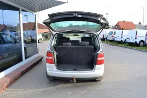 Volkswagen Touran 1.9 TDI Trendline 7-Sitzer Alu Klimatron. Tempomat Bild 4