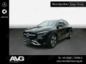 Mercedes-Benz GLA 200 GLA 200 d 4M Progressive-Advanced AHK LED Kamera