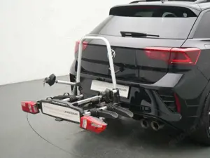 Volkswagen T-Roc R PANO MATRIX AKRAPOVIC ACC AHK LEDER D Bild 3