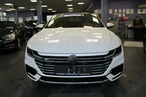 Volkswagen Arteon 2.0 TSI 4Motion DSG R-Line Bild 2