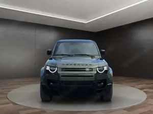 Land Rover Defender 110 D250 X-Dynamic SE Curation Bild 4