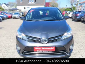 Toyota Verso Life