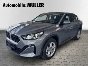 BMW X2 20i PARKASS.+DAB+KAMERA+APPLECARPLAY+KEYLESSGO+ Bild 1