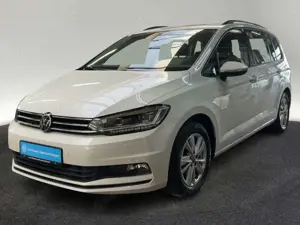 Volkswagen Touran 2.0 TDI Comfortline DSG Rear View IQ.Ligh