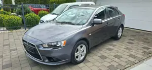 Mitsubishi Lancer Lancer Fließheck 1.8 Intense AHK, ALUS , PDC...