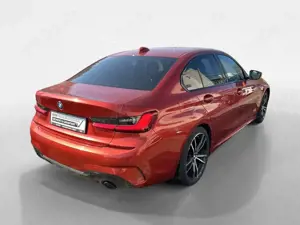 BMW 330 i xDrive Lim Aut M Sport Bild 5