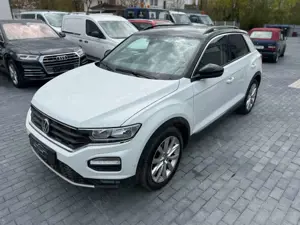 Volkswagen T-Roc IQ.DRIVE*VIRTUAL*NAVI*KAM*18ZOLL*DAB