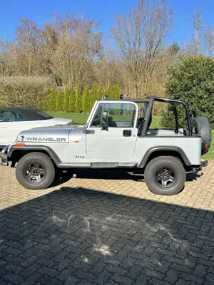 Jeep Wrangler Laredo 2.5