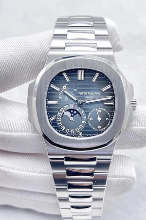 Patek Philippe Nautilus Sporty Elegance 5712 1A-001