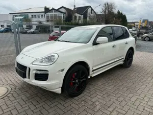 Porsche Cayenne GTS