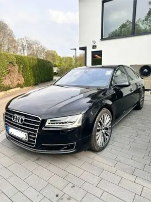 Audi A8 4.2 TDI (clean diesel) Absolute Vollausstattung !!