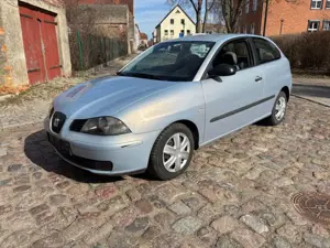 SEAT Ibiza 1.4 16V 55 kW Stella