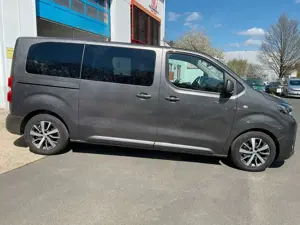 Toyota Proace Verso  2.0 D Navi HU SHZ Klima 8.Sitzer Bild 4