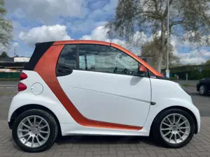 smart forTwo Cabrio Flash Light 84PS*Leder*Sondermodel Bild 5