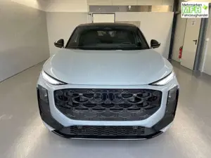 Audi Q3 Sportback NEU TFSI 265 PS quattro S line Pano+T... Bild 2