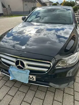 Mercedes-Benz 220