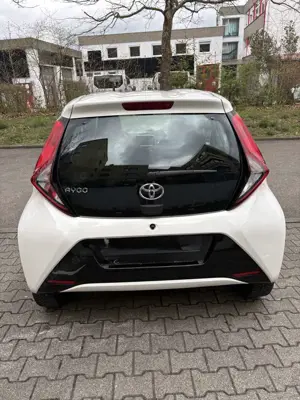 Toyota Aygo x-play Bild 3