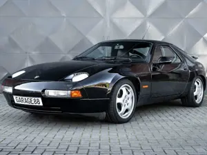 Porsche 928