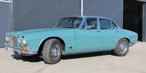 Jaguar XJ6