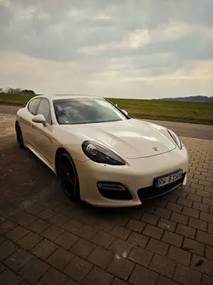 Porsche Panamera Turbo