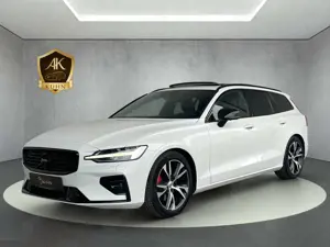 Volvo V60 B4*R-DESIGN*HuD*HARMAN*LED*360°KAMERA*PANO*