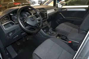 Volkswagen Touran 1.5 TSI Comfortline AHK PDC Bild 4