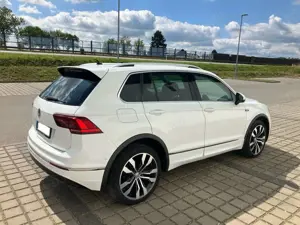 Volkswagen Tiguan 2.0 TSI 4Motion (BlueMotion Technology) DSG Highli Bild 2