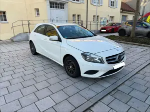 Mercedes-Benz A 180 A 180 CDI (BlueEFFICIENCY)
