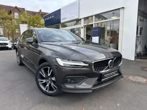 Volvo V60 Cross Country V60CC B4 AWD Ultimate,Pano,360°,Standh.,Head Up Bild 4