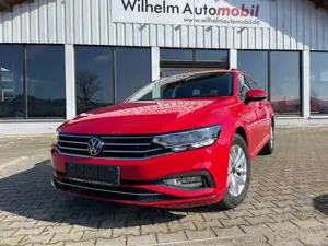 Volkswagen Passat Variant Business DIGI VZE ACC RearView AHK Massage Kamera