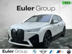 BMW iX xDrive 50 Luftfeder 360°Kamera AHK DriveAssistPro