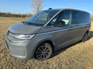 Volkswagen T7 Multivan Multivan 2,0 TDI SCR KÜ Style, AHK, Standheizung, Navi "Discover Pro", elektr