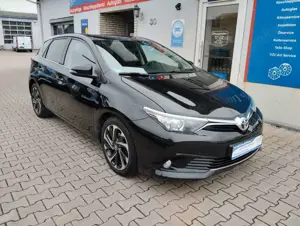 Toyota Auris Design Edition 1.Hand TÜV-AU NEU 04-2028