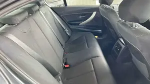 BMW 320 i Limousine Steptronic Bild 5