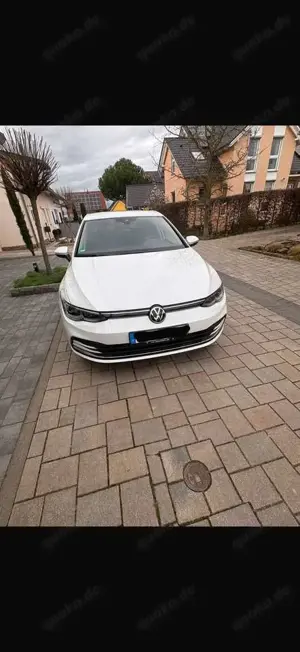 Volkswagen Golf Style eTSI