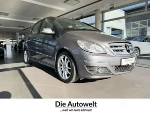 Mercedes-Benz B 200 SPORTPAKET ORG. 69TKM TEMP SHZG PDC ISOFIX Klima