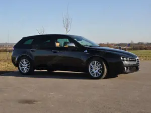 Alfa Romeo 159 2.4 JTDM Leder*AHK*Klima*Shz*Xenon Bild 4