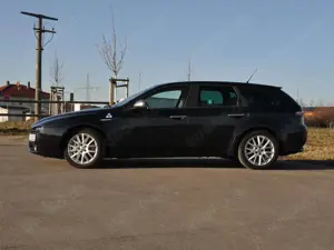 Alfa Romeo 159 2.4 JTDM Leder*AHK*Klima*Shz*Xenon Bild 2