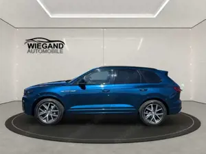 Volkswagen Touareg 3.0 V6 TDI 4Motion DPF Aut. R-Line+PANO+ Bild 2