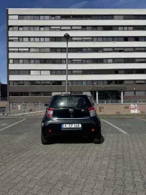 Toyota iQ + Bild 5