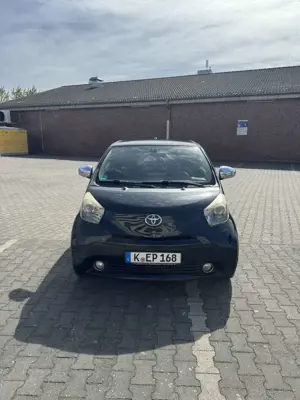 Toyota iQ + Bild 2