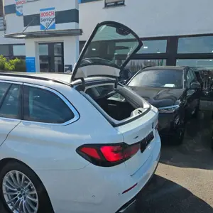 BMW 530 e 4X4*AHK*KAMERA*PANO*LEDERSTOFF SENSATEC Bild 4