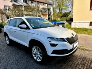 Skoda Karoq 2.0 TDI SCR DSG Style LED+RFK+SHZ+EHK+PDC+ACC+NAVI