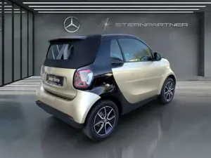 smart forTwo EQ  cabrio NAVI+ 22kW Lader+Kamera Bild 5