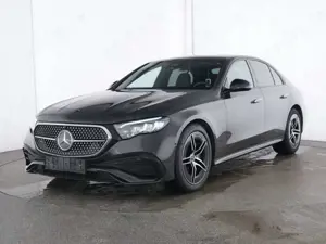 Mercedes-Benz E 220 d AMG Sport Night Distr Pano Keyless Kamera Bild 2