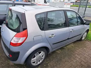 Renault Scenic * Klimaanlage  - Ledersitze  * Bild 2