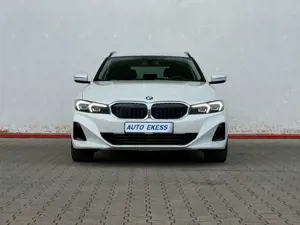 BMW 320 Bild 2
