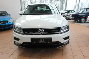 Volkswagen Tiguan Comfortline BMT+4Motion+StHz+PDC+AHK+SHZ+